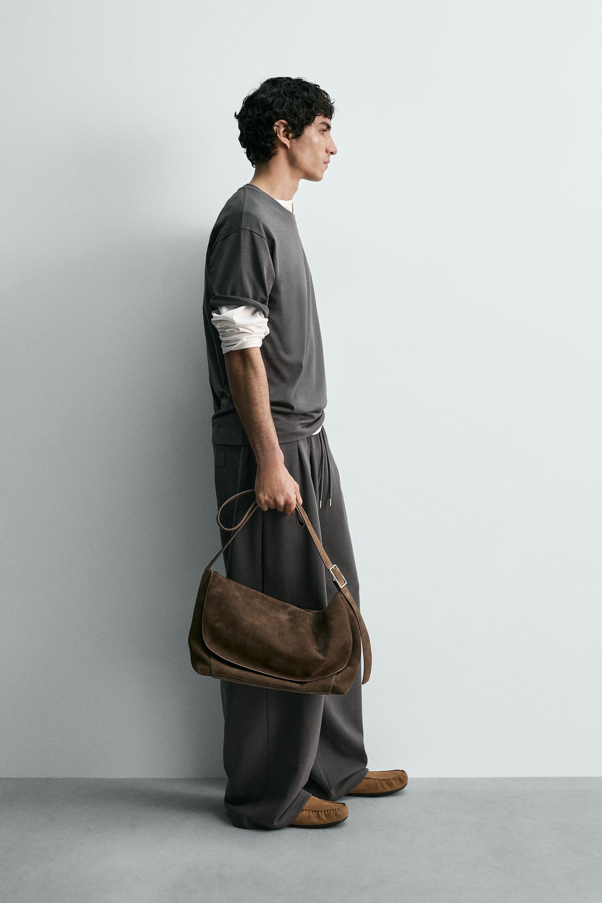PATCH LABEL T-SHIRT